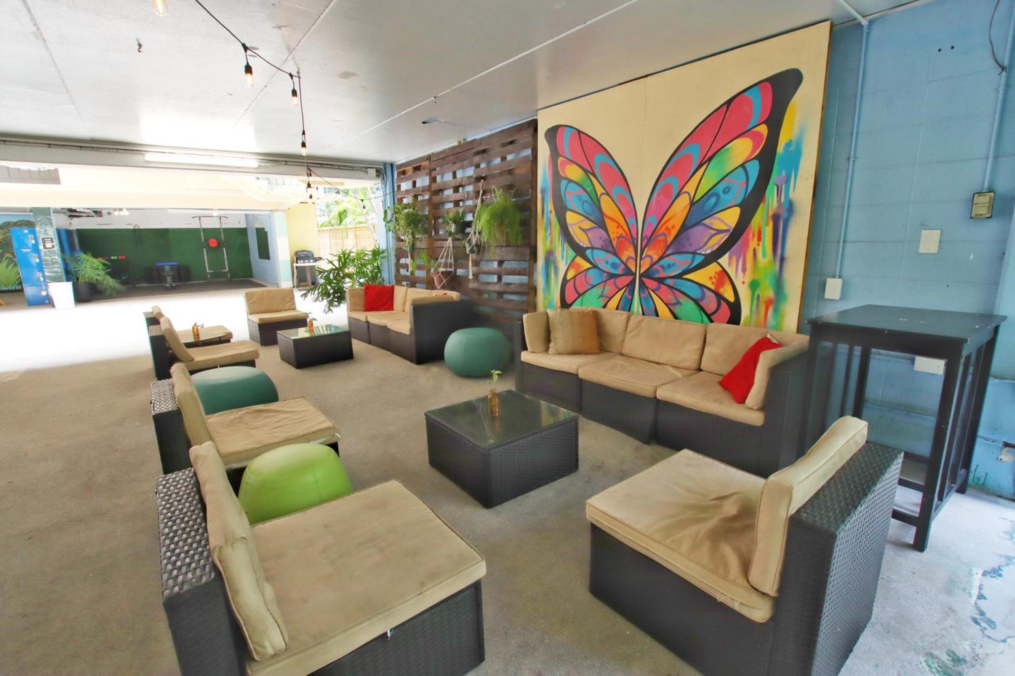 Hostal Waikiki Beachside
