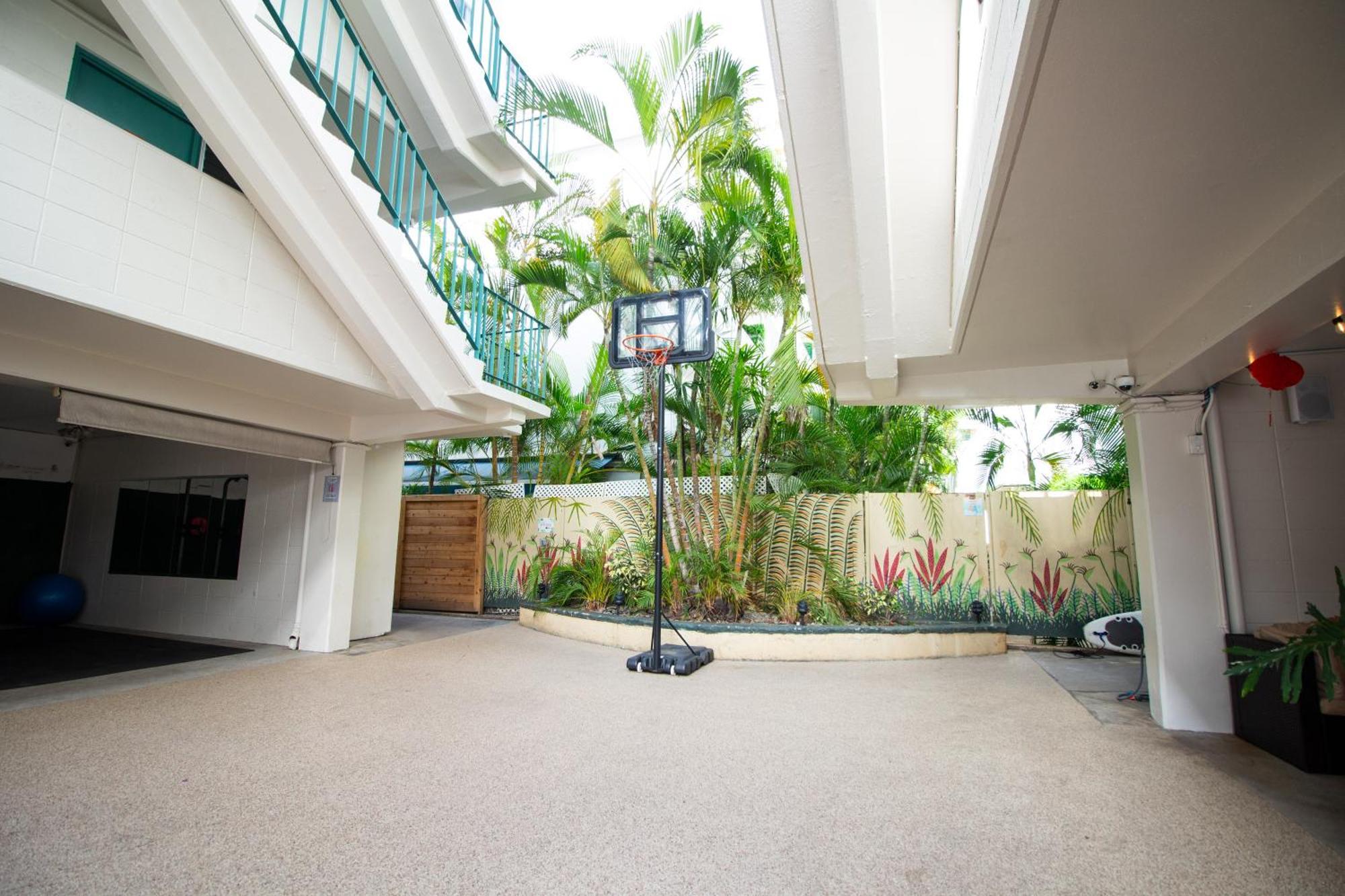 Hostel Waikiki Beachside