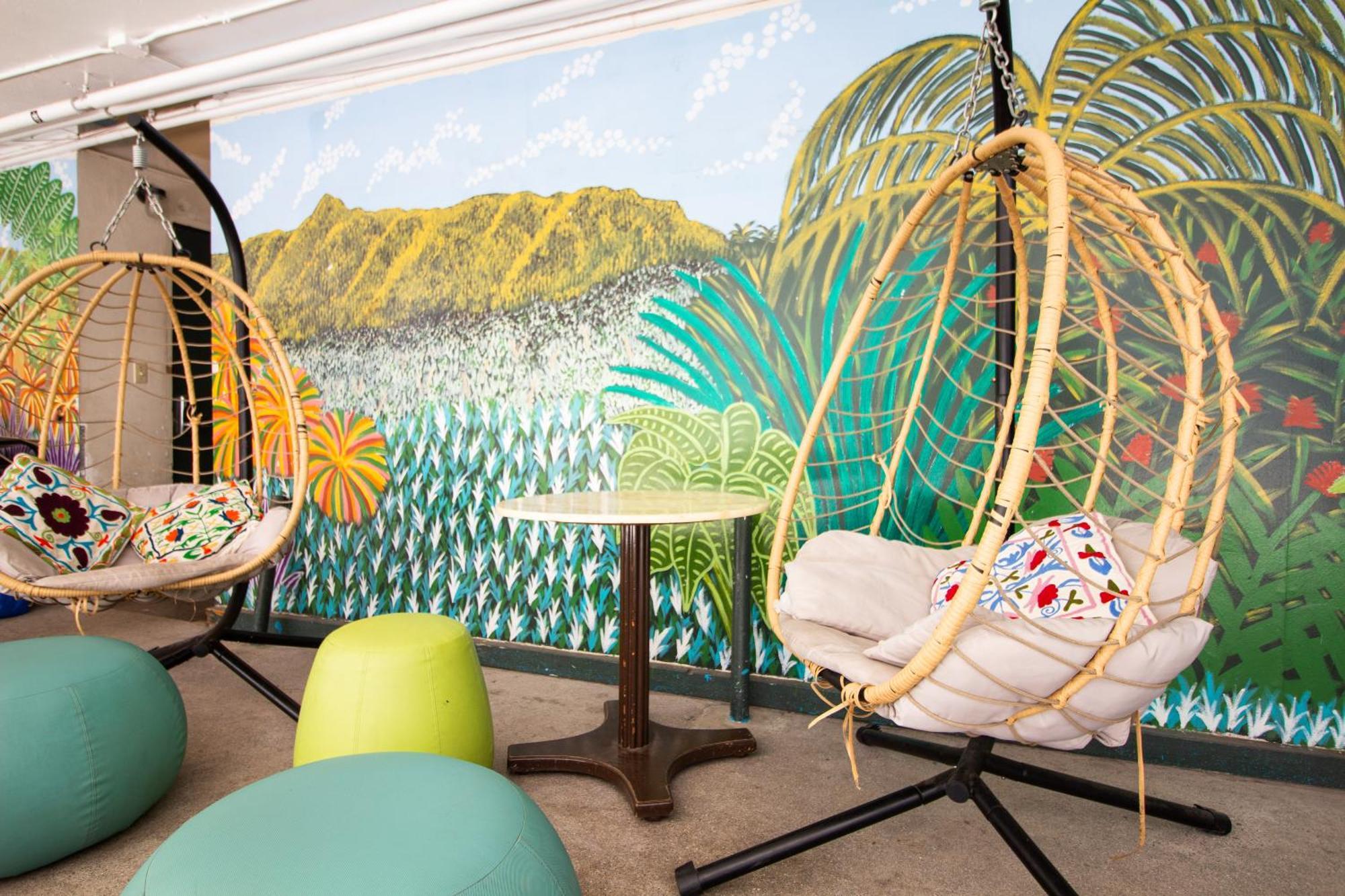 Waikiki Beachside Hostel Honolulu