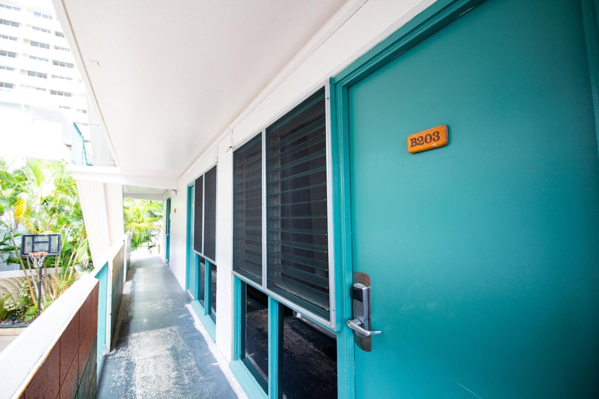 Waikiki Beachside Hostel Honolulu